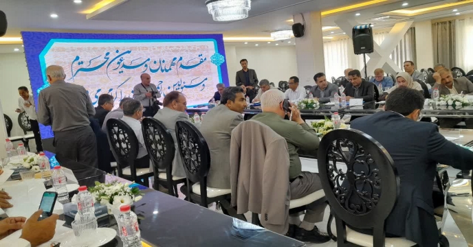 استان مرکزی میزبان دو روزه نشست تخصصی معاونان بهبود تولیدات گیاهی و مدیران زراعت کشورو جناب مهندس رسولی مدیر عامل محترم شرکت خدمات حمایتی کشور