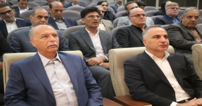 استان مرکزی میزبان دو روزه نشست تخصصی معاونان بهبود تولیدات گیاهی و مدیران زراعت کشورو جناب مهندس رسولی مدیر عامل محترم شرکت خدمات حمایتی کشور