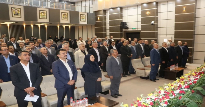 استان مرکزی میزبان دو روزه نشست تخصصی معاونان بهبود تولیدات گیاهی و مدیران زراعت کشورو جناب مهندس رسولی مدیر عامل محترم شرکت خدمات حمایتی کشور
