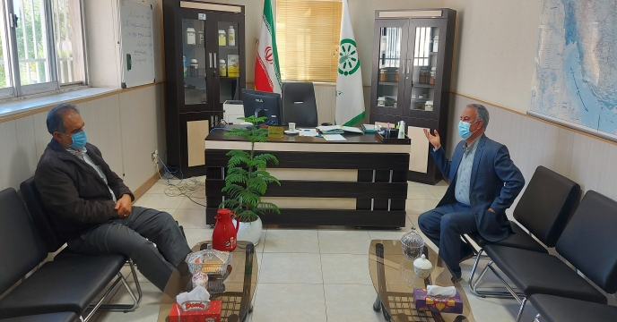 جلسه مدیر شرکت خدمات حمایتی کشاورزی استان بوشهر با  نماینده بیمه مرکزی