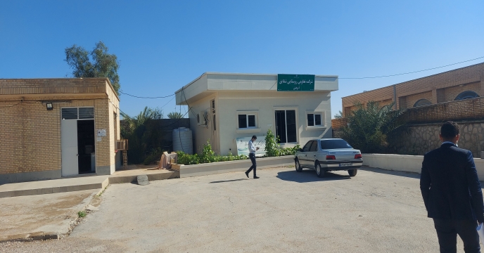 عملیات موجود برداری کود شیمیایی اوره از انبار کارگزاران منتخب شرکت خدمات حمایتی کشاورزی استان بوشهر