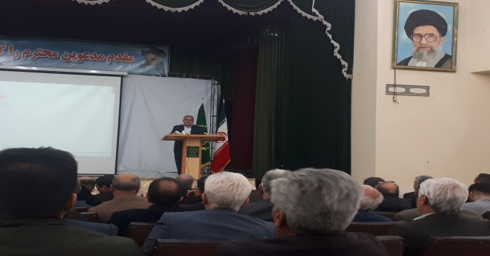 برگزاری همایش علمی طرح تغذیه کاربردی باغات استان آذربایجان غربی