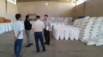 بازدید کارگروه پایش از انبار کارگزاری اتحادیه تعاونی روستایی کاشان و بررسی روند توزیع کود در شهرستان کاشان، استان اصفهان